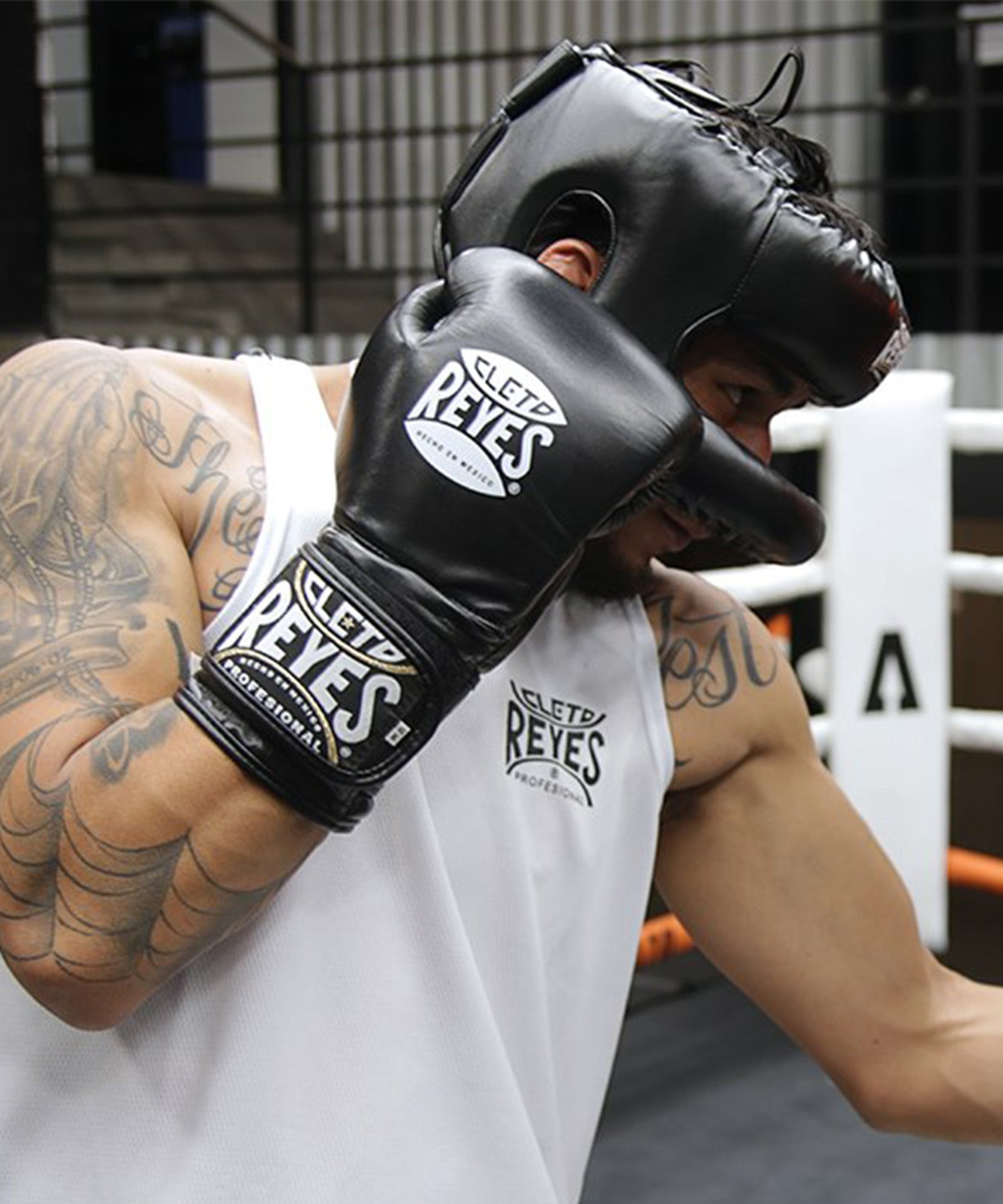 Cleto reyes hook & loop training gloves on sale